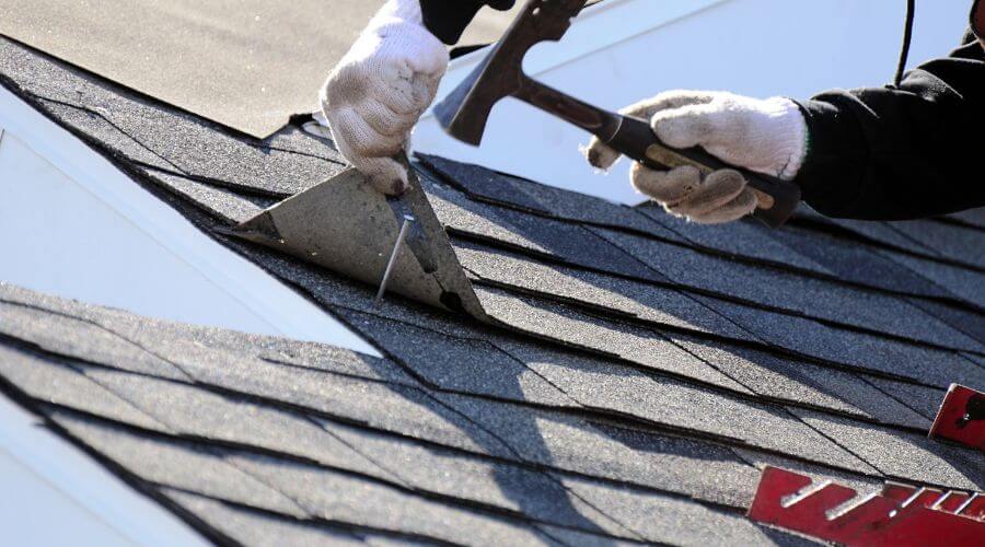 Expert Emergency Roof Repairs services in Leesburg, TX